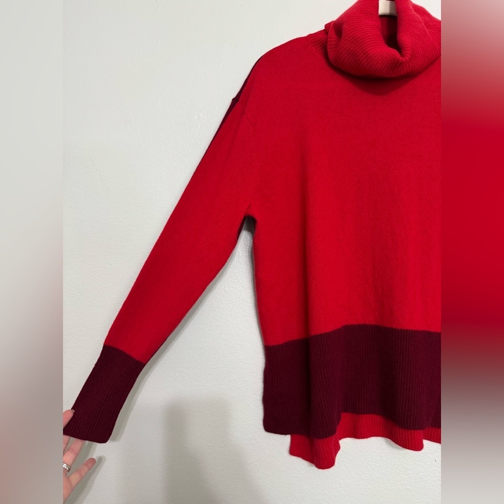 Summersalt The Coziest Cashmere Blend Turtleneck in Pinot & Lava - Picture 4 of 7